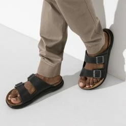 Budget ⭐ Birkenstock Arizona Oiled Leather Black ❤️ 12 Budget ⭐ Birkenstock Arizona Oiled Leather Black ❤️ -men-sandals Shop 1018461 f closeup m