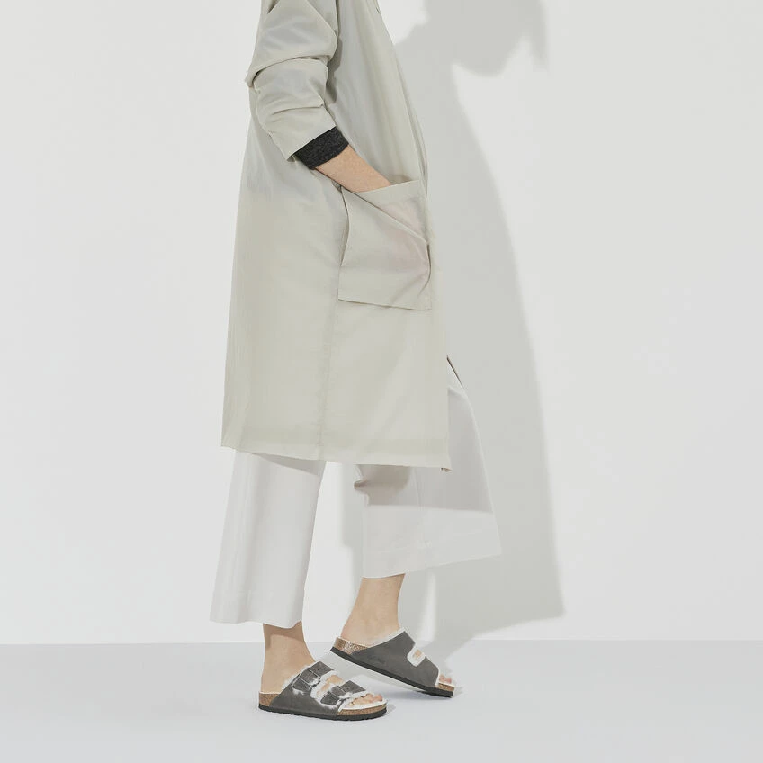 Discount β Birkenstock Arizona Shearling Oiled Leather Iron π₯° 3 Discount β Birkenstock Arizona Shearling Oiled Leather Iron π₯° - Image 3