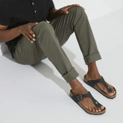 Wholesale ✨ Birkenstock Gizeh Oiled Leather Black ⭐ -men-sandals Shop 845251 f look m